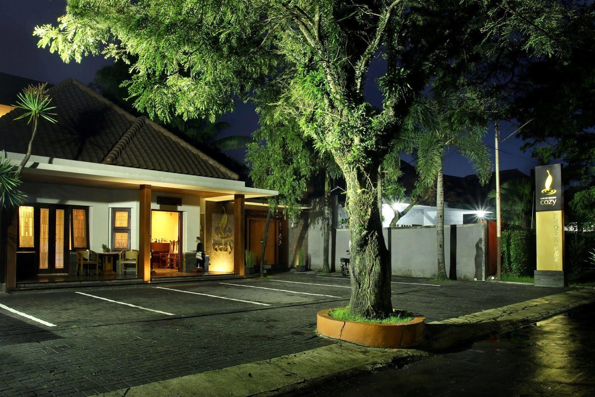 מאלאנג Cozy Boutique Guest House מראה חיצוני תמונה